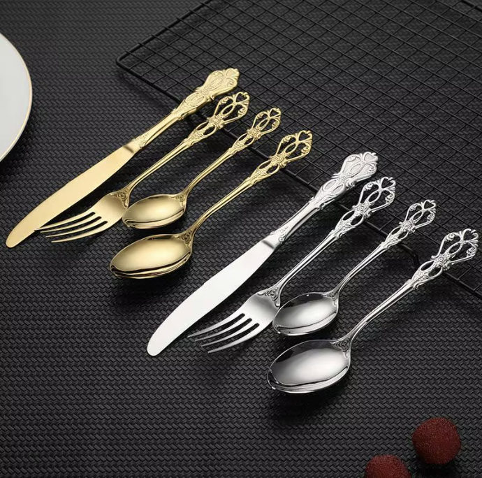 24-teiliges Besteckset aus Edelstahl – Goldfarbenes Tafelbesteck für 6 Personen mit Gravur