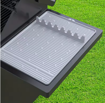 Silikon Grillmatte mit Utensilienhalter – Hitzebeständiger Grill Werkzeug Organizer mit Tropfpad für Grill & BBQ