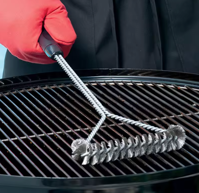 BBQ Grillbürste aus Edelstahl – Reinigungsbürste mit Stahlborsten für Grillrost & Barbecue