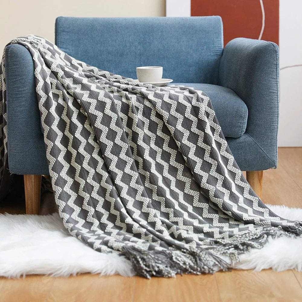 Kuscheldecke | Einfarbige Strickdecke mit Geometrischem Design | Vielseitige Wolldecke für Komfort und Stil 1