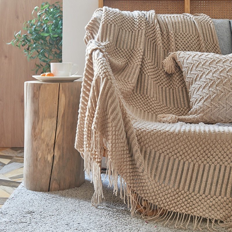 Kuscheldecke | Einfarbige Strickdecke mit Geometrischem Design | Vielseitige Wolldecke für Komfort und Stil 2
