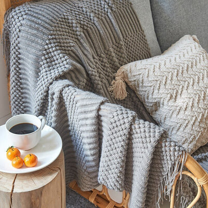 Kuscheldecke | Einfarbige Strickdecke mit Geometrischem Design | Vielseitige Wolldecke für Komfort und Stil 3