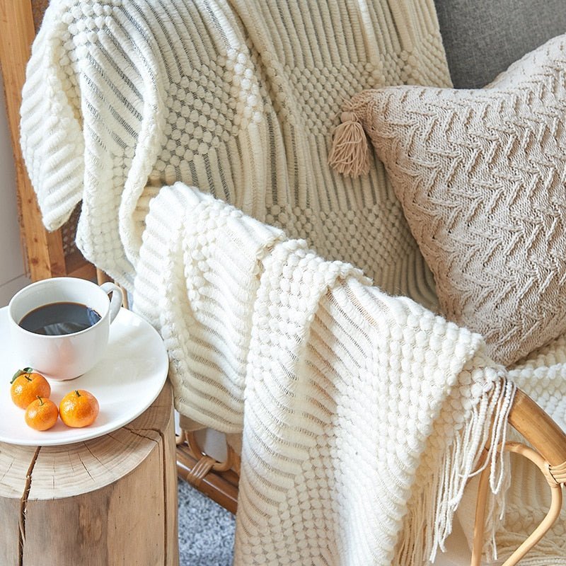Kuscheldecke | Einfarbige Strickdecke mit Geometrischem Design | Vielseitige Wolldecke für Komfort und Stil 4