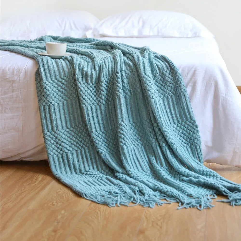 Kuscheldecke | Einfarbige Strickdecke mit Geometrischem Design | Vielseitige Wolldecke für Komfort und Stil 9