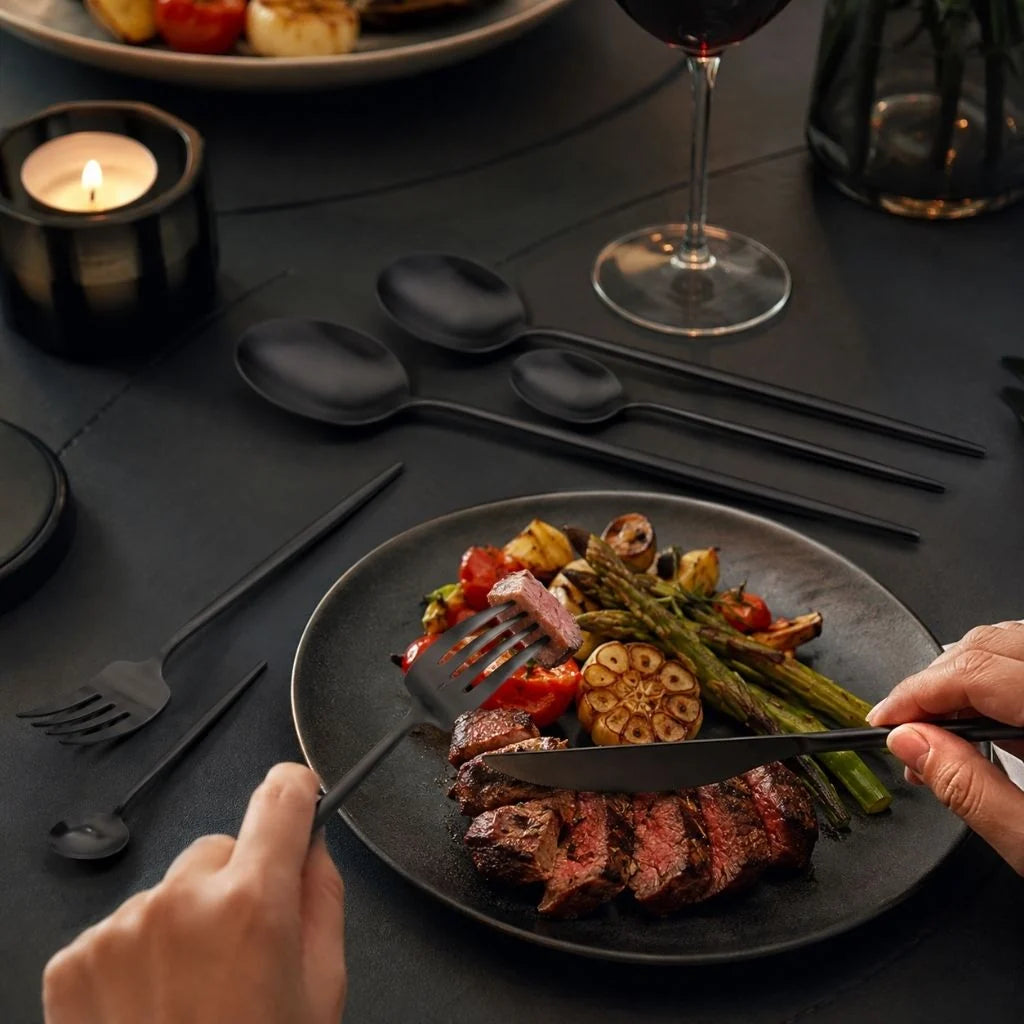 Minimalistisches Edelstahl-Besteckset | 30-teiliges Set mit 5 Gedecken für elegantes Essen 4